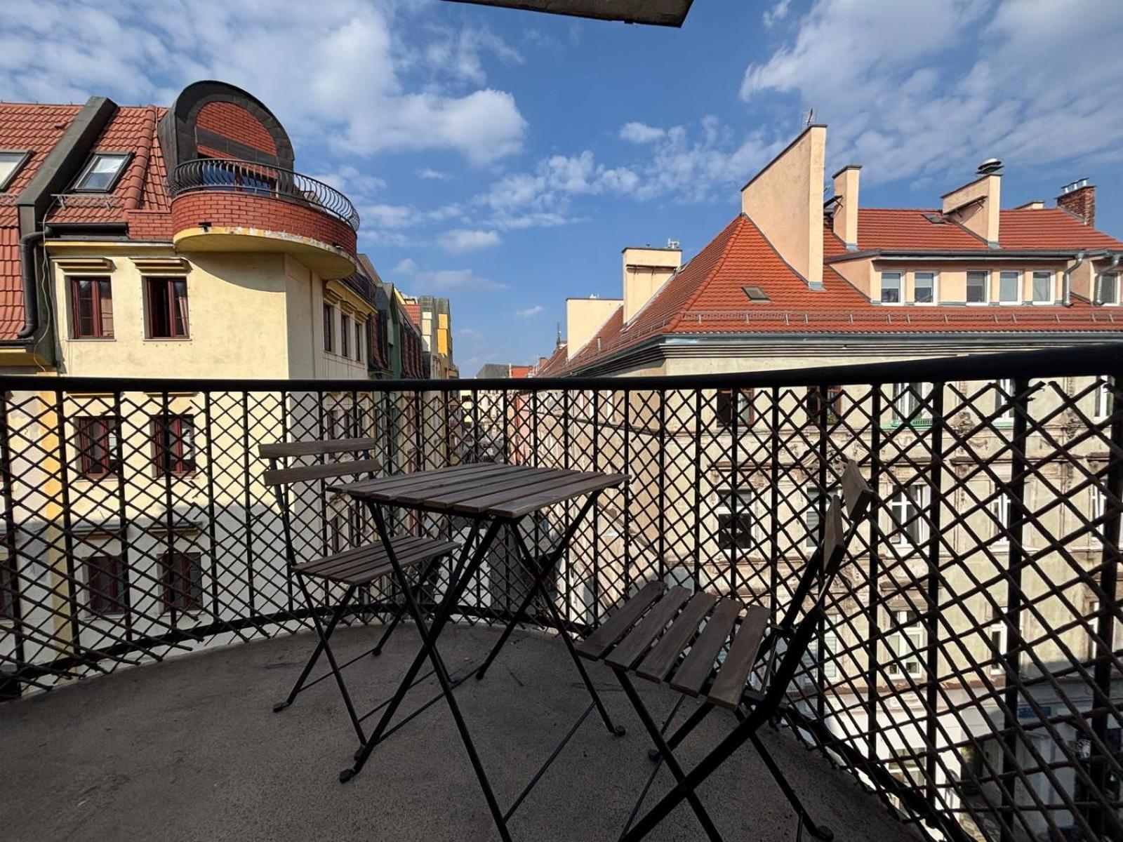 Muzyczna Oaza Przy Rynku Apartment Wroclaw Luaran gambar