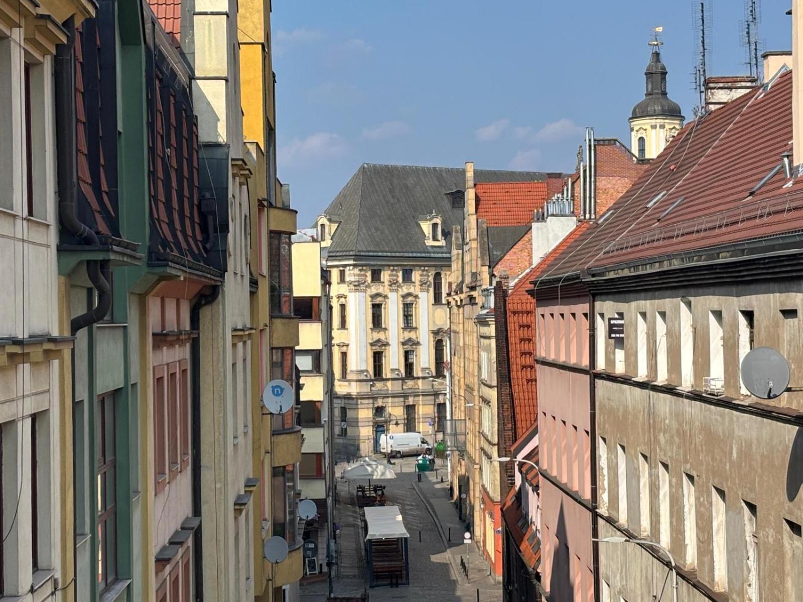 Muzyczna Oaza Przy Rynku Apartment Wroclaw Luaran gambar
